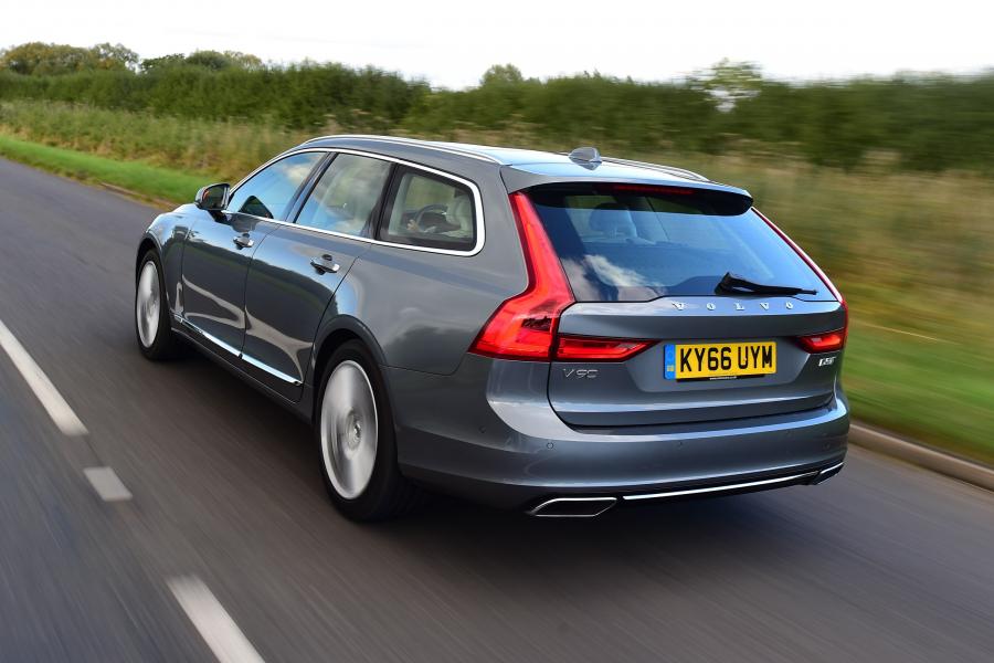  Volvo V90 D5 Inscription 2016 года  (UK) (фото 2 из 16)